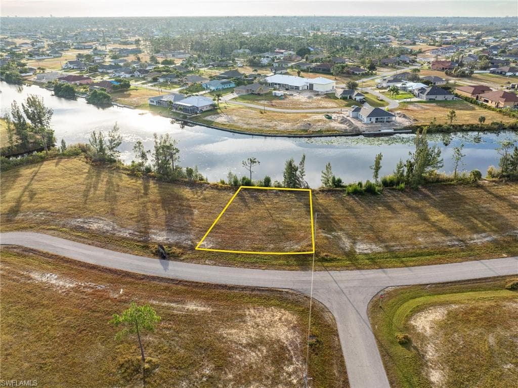 2614 NW 26th CT CAPE CORAL, FL 33993