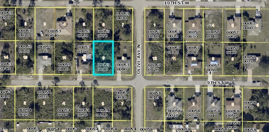 3202 9th ST W LEHIGH ACRES, FL 33971