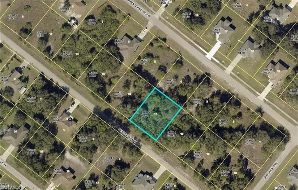 2006 Venice AVE N LEHIGH ACRES, FL 33971