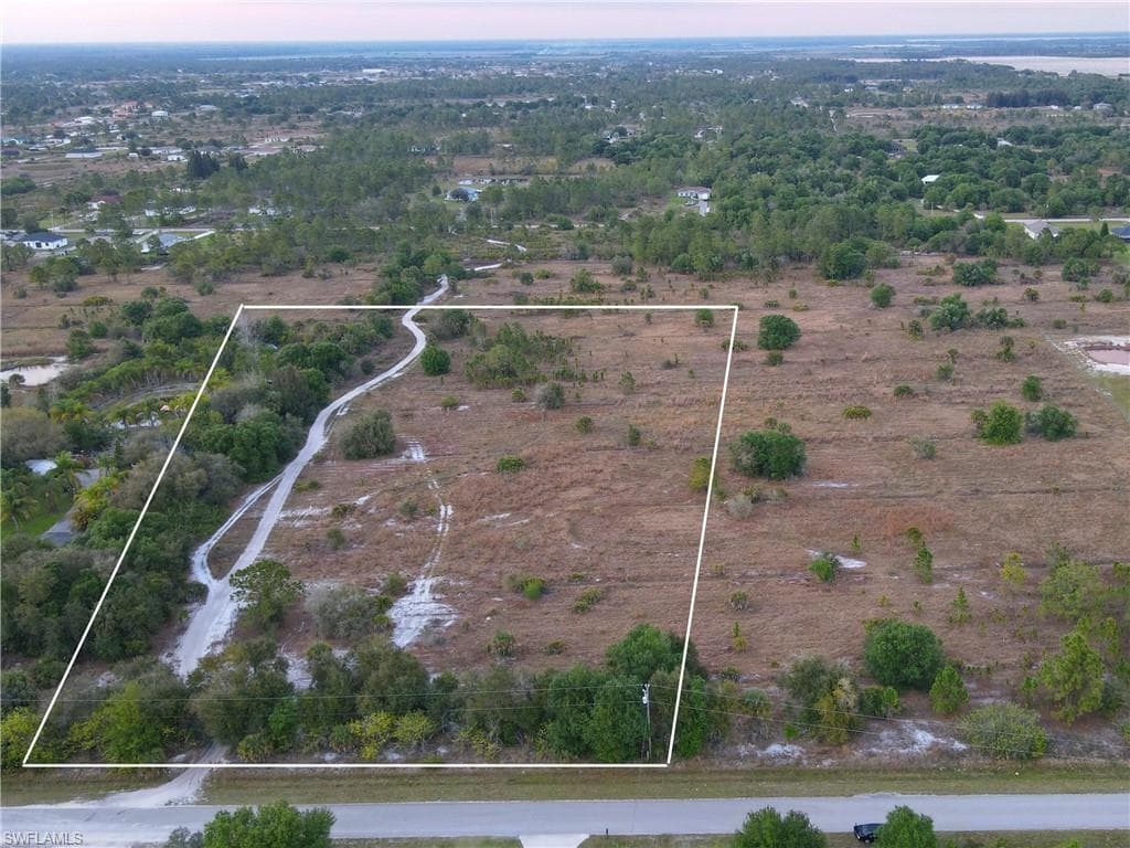 56th AVE NE NAPLES, FL 34120