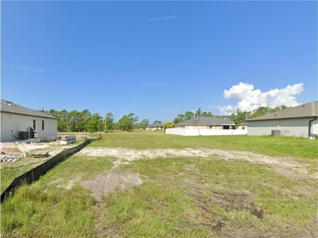 4720 39th AVE CAPE CORAL, FL 33993