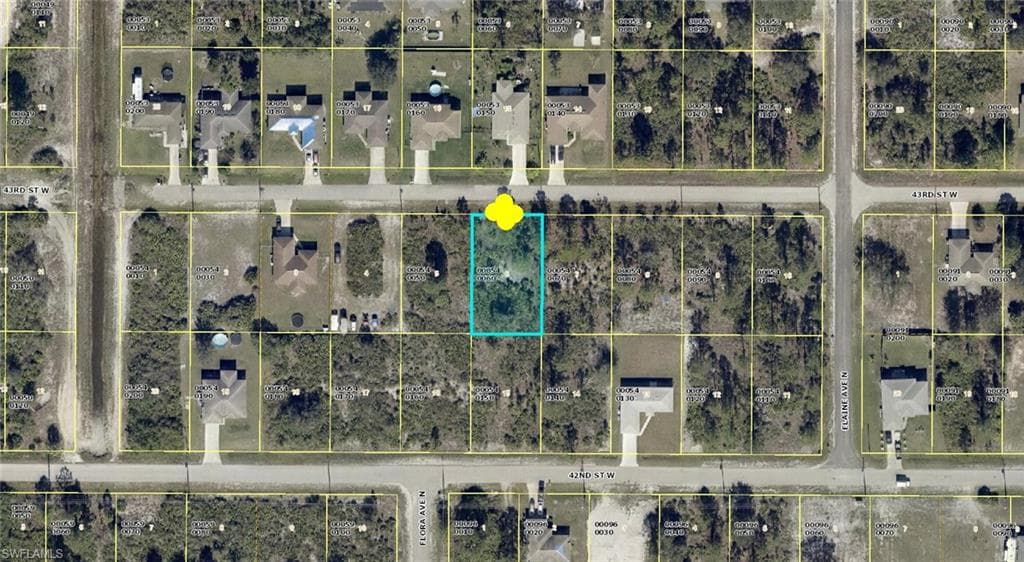 2709 43rd ST W LEHIGH ACRES, FL 33971