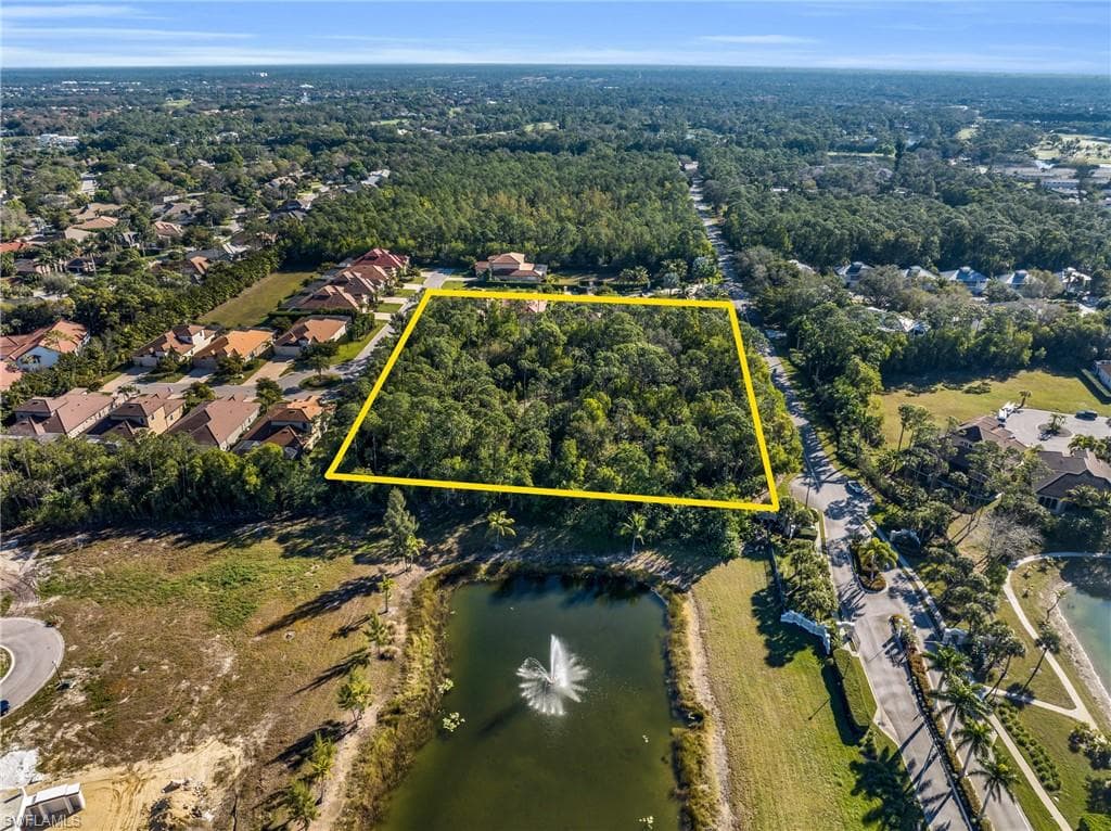 3001 Bailey LN NAPLES, FL 34105