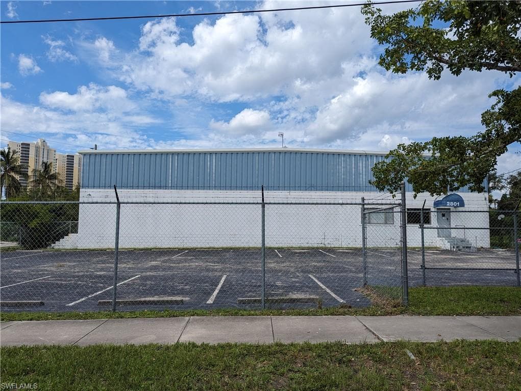 2801 Michigan AVE FORT MYERS, FL 33916