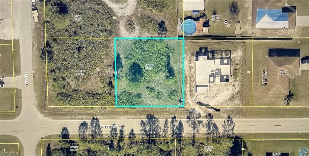 2104 W 10th ST LEHIGH ACRES, FL 33972
