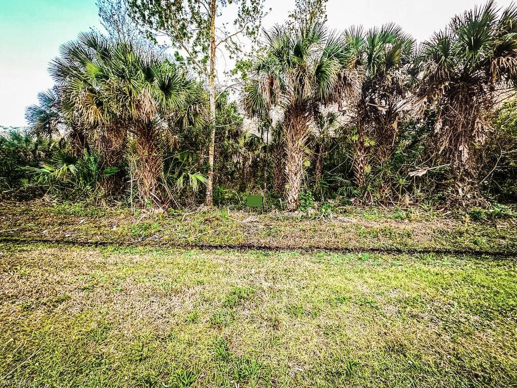 640 35th AVE NW NAPLES, FL 34120