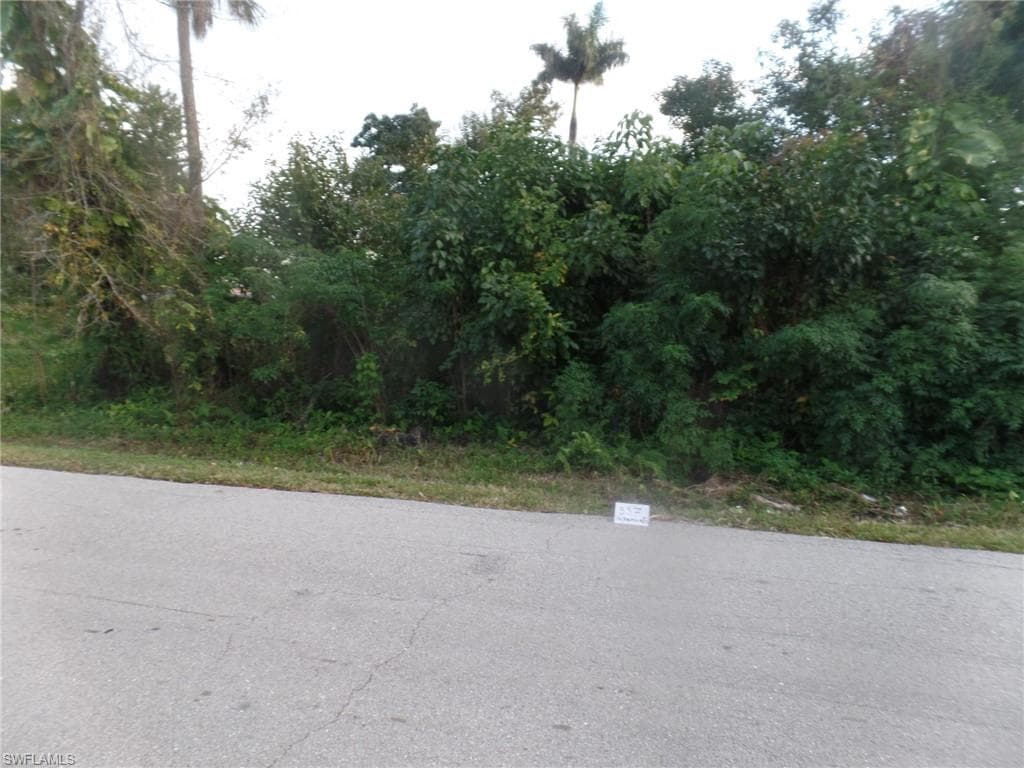 563 Sacramento ST NORTH FORT MYERS, FL 33903