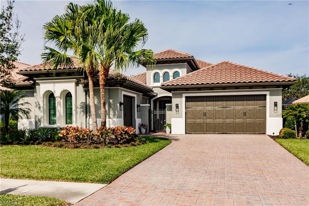 12455 Lockford LN NAPLES, FL 34120