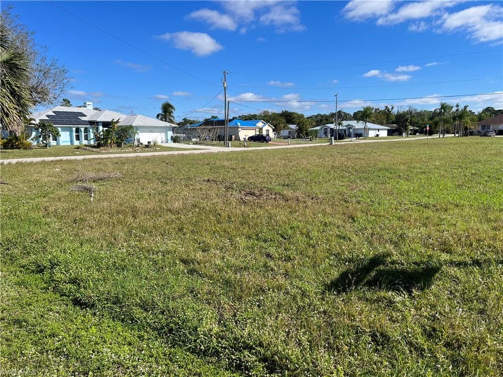 1205 SE 23rd AVE CAPE CORAL, FL 33990