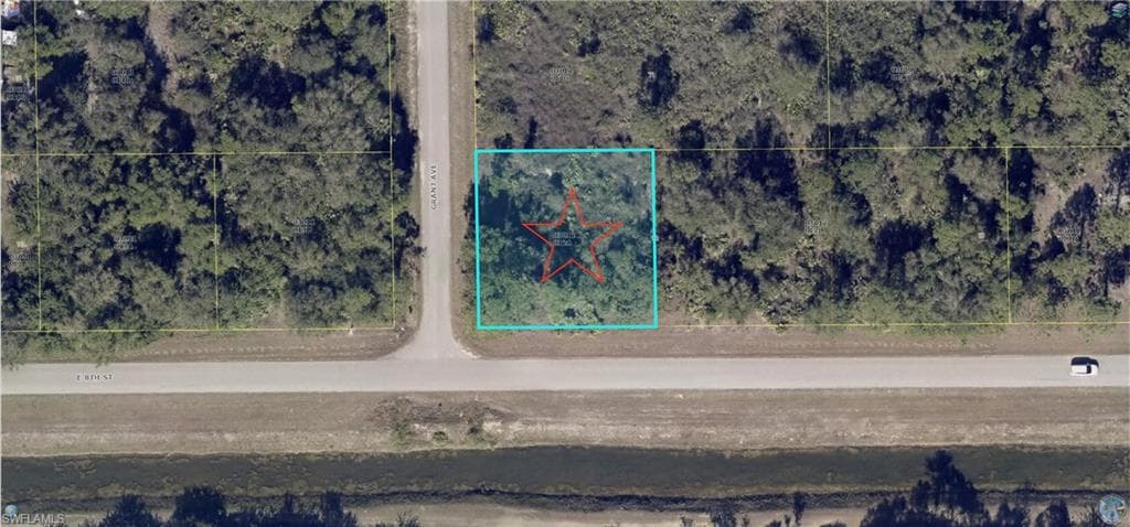 3401 E 8th ST LEHIGH ACRES, FL 33972