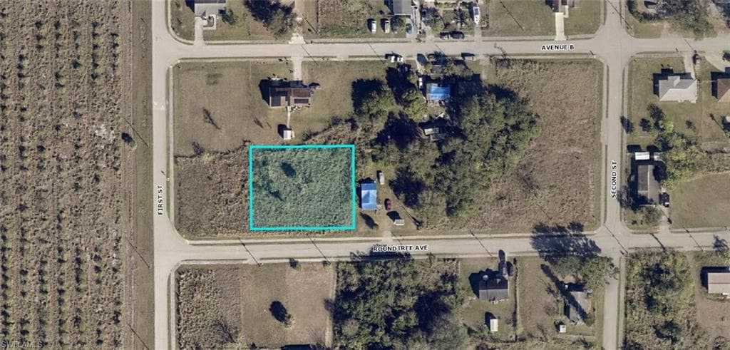 23021 Roundtree AVE ALVA, FL 33920