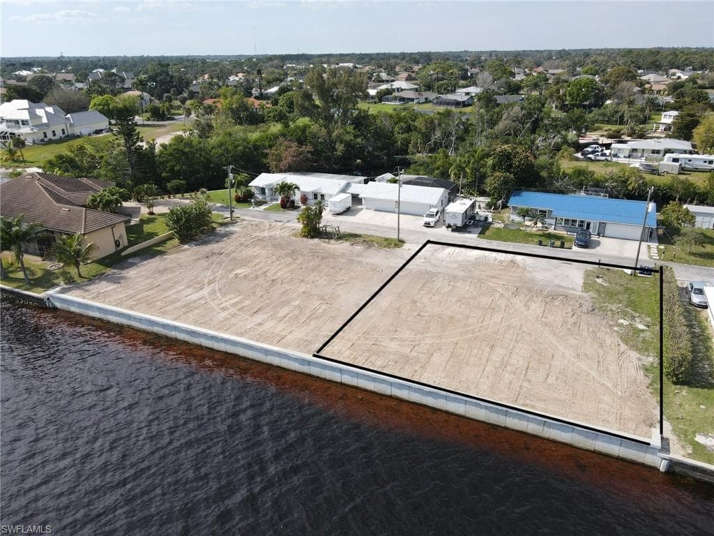 7107 Coon RD NORTH FORT MYERS, FL 33917