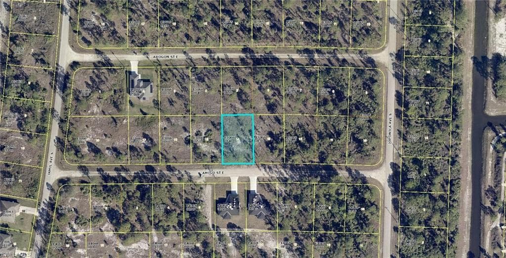 865 Amigo ST E LEHIGH ACRES, FL 33974