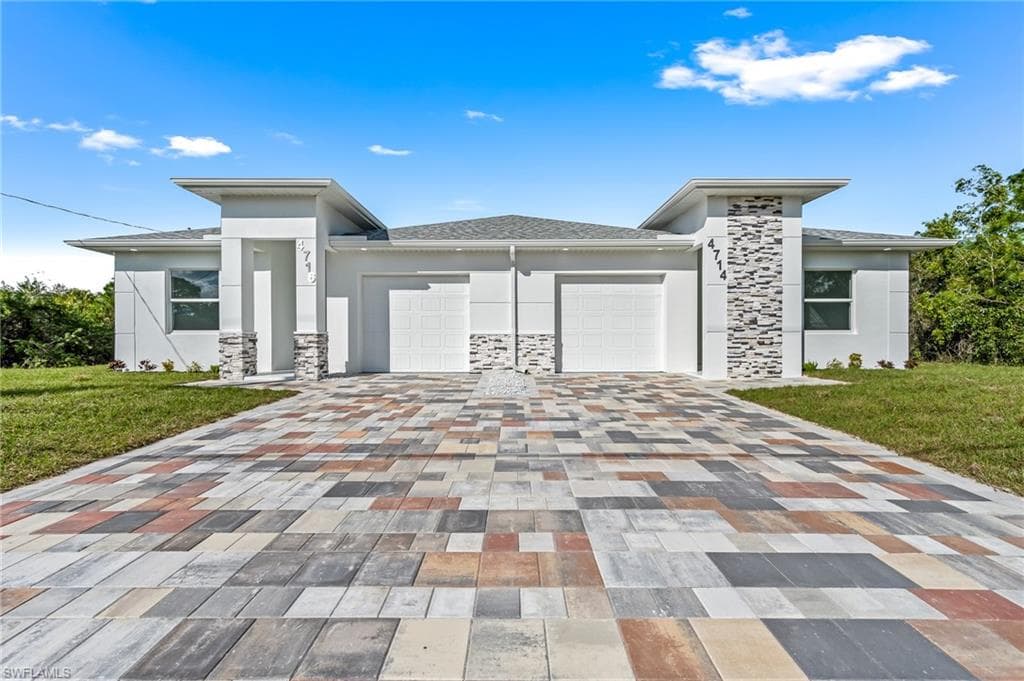 4714-4716 Douglas LN LEHIGH ACRES, FL 33973