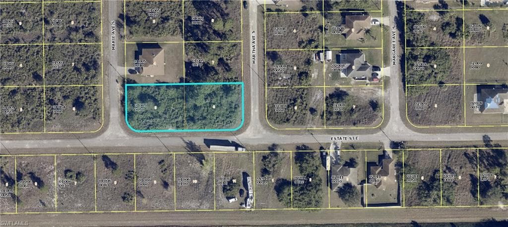 919 Marie AVE S LEHIGH ACRES, FL 33974