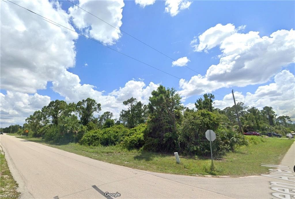 3301 63rd ST W LEHIGH ACRES, FL 33971