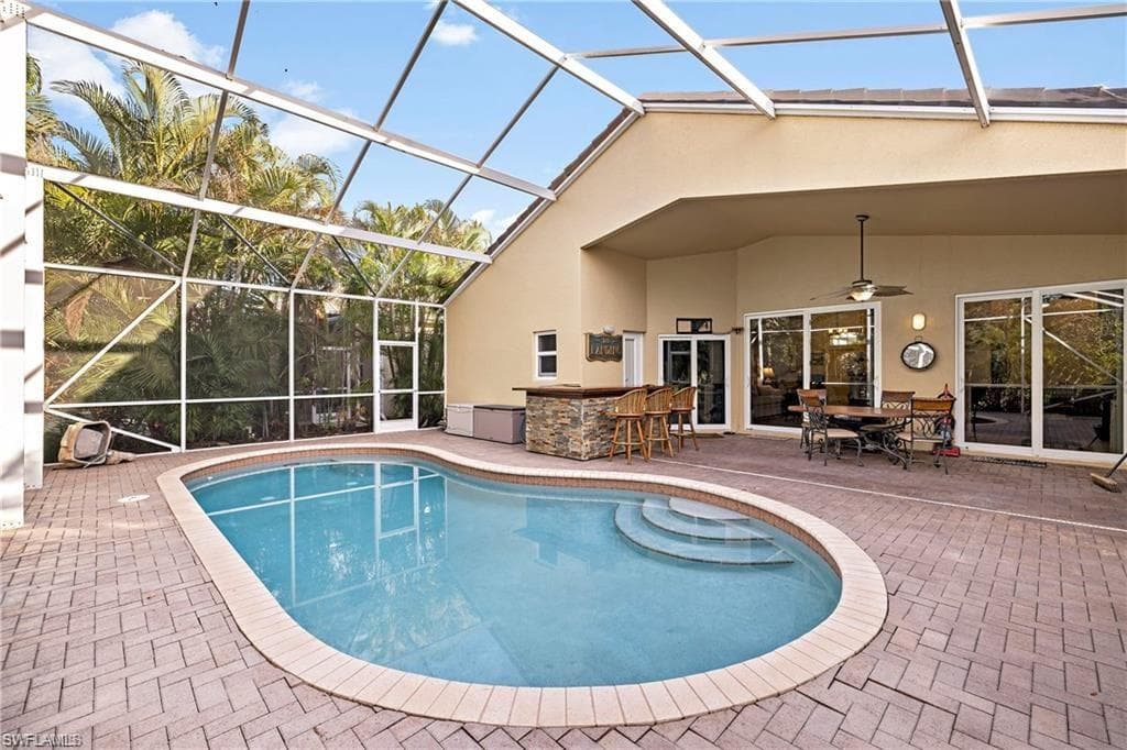 227 Glen Eagle CIR NAPLES, FL 34104