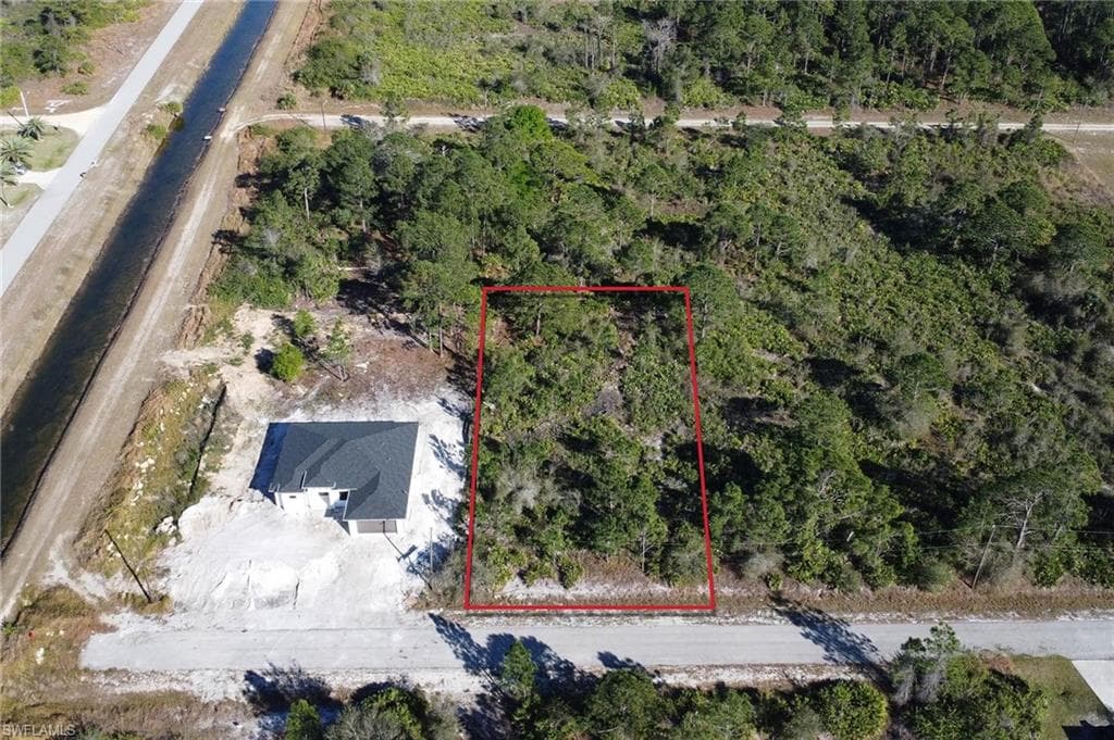 1516 Pine AVE LEHIGH ACRES, FL 33972