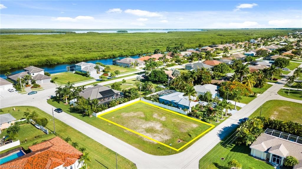 3422 SW 29th AVE CAPE CORAL, FL 33914
