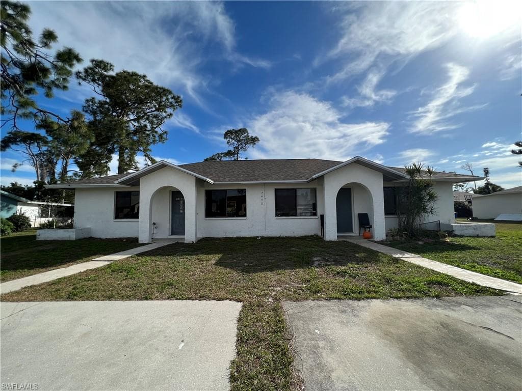 7490-7492 Field RD FORT MYERS, FL 33967