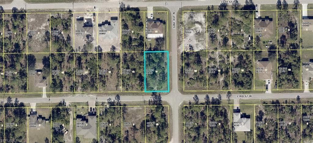 2900 33rd ST W LEHIGH ACRES, FL 33971