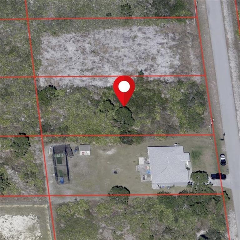 1015 Pine AVE LEHIGH ACRES, FL 33972