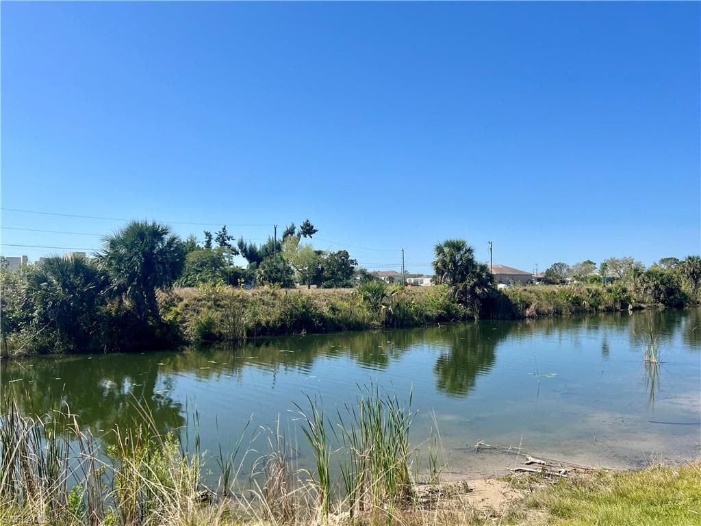 1406 NE 20th ST CAPE CORAL, FL 33909