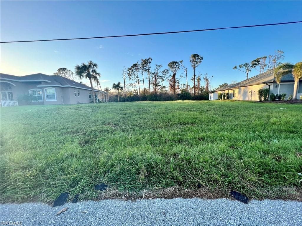 11 Long Meadow CT ROTONDA WEST, FL 33947