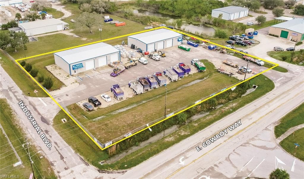 750 E Cowboy WAY LABELLE, FL 33935
