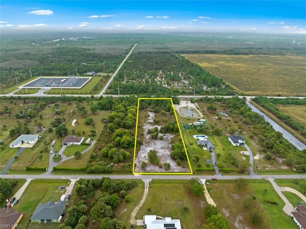 4865 8th ST NE NAPLES, FL 34120