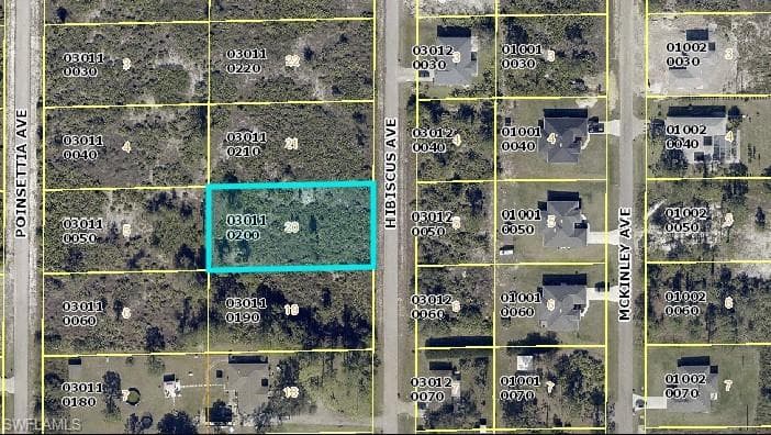 1215 Hibiscus AVE LEHIGH ACRES, FL 33972