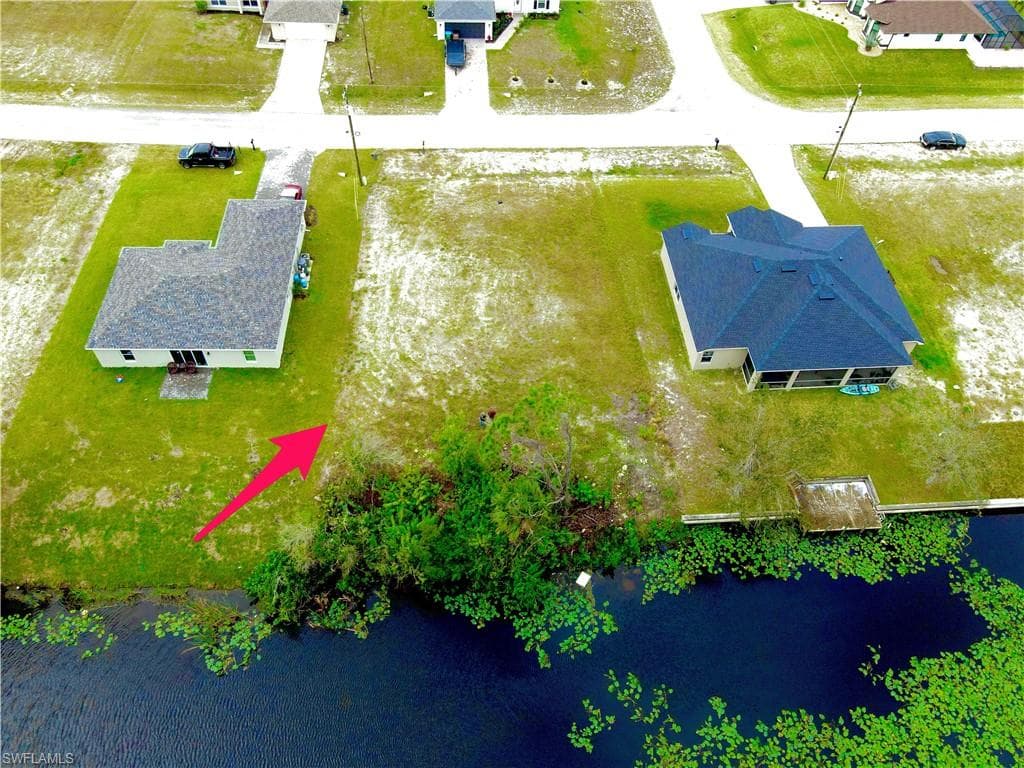 3215 5th AVE CAPE CORAL, FL 33993