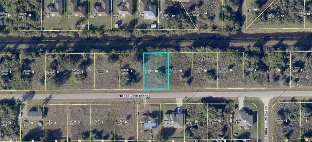 825 Frederick Reid ST E LEHIGH ACRES, FL 33974