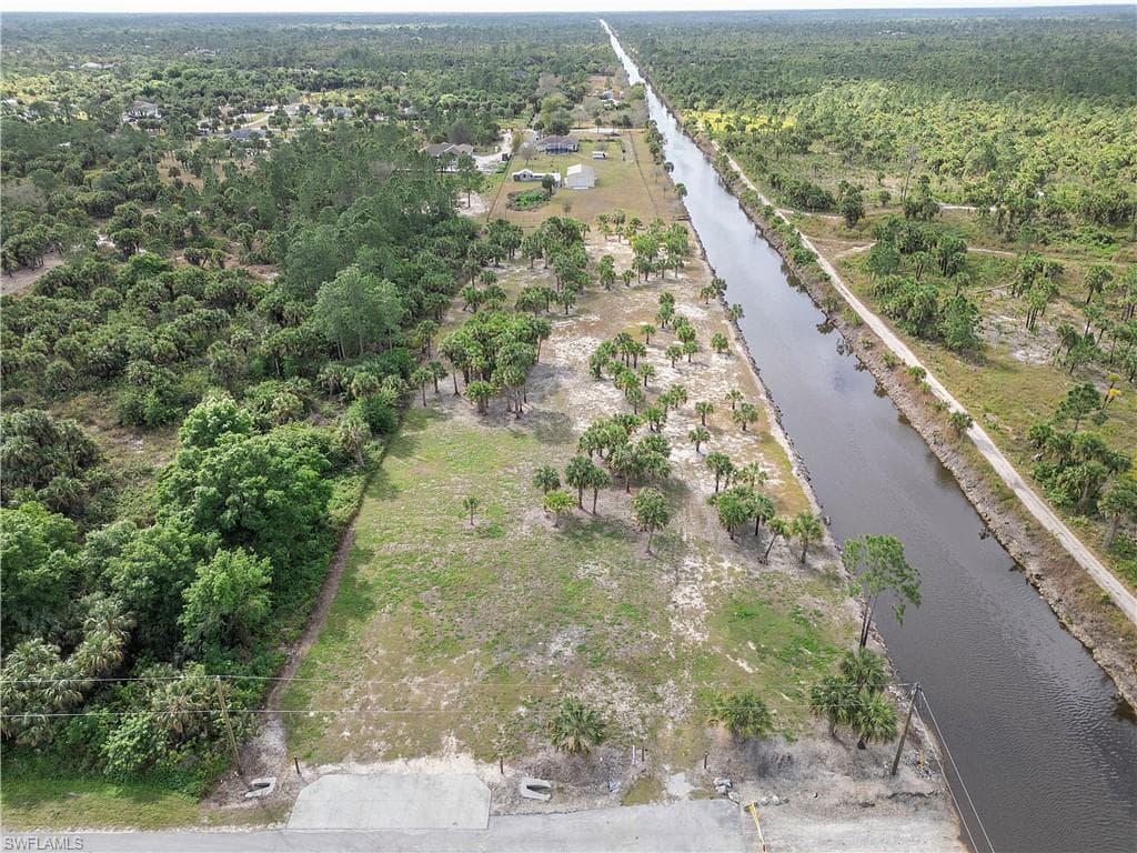 16th AVE SE NAPLES, FL 34117