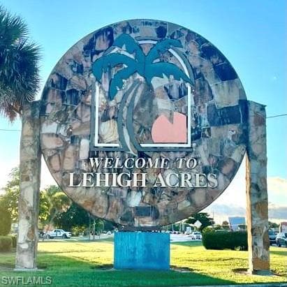 2806 Karen AVE N LEHIGH ACRES, FL 33971
