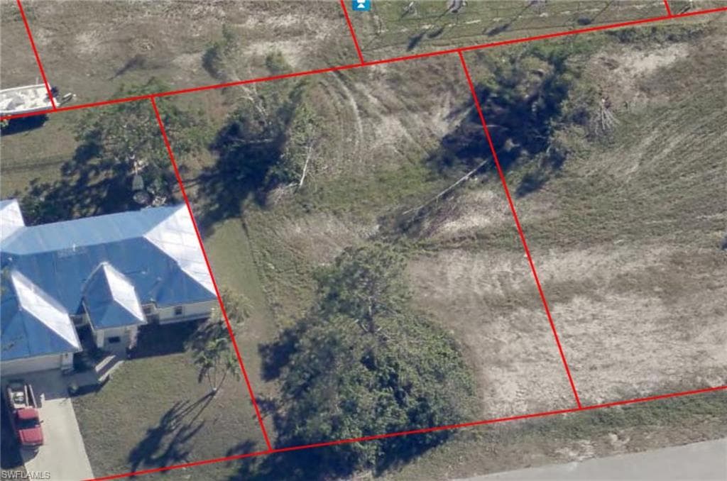 3222 21st TER CAPE CORAL, FL 33993