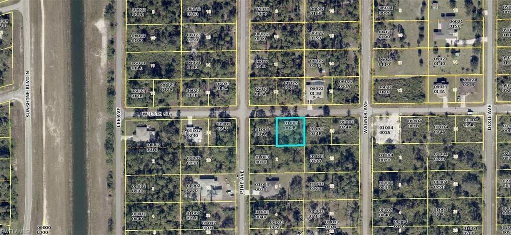 2005 W 13th ST LEHIGH ACRES, FL 33972