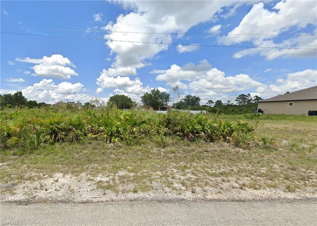3016 61 ST W LEHIGH ACRES, FL 33971