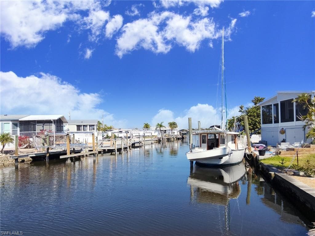 33 Emily LN FORT MYERS BEACH, FL 33931