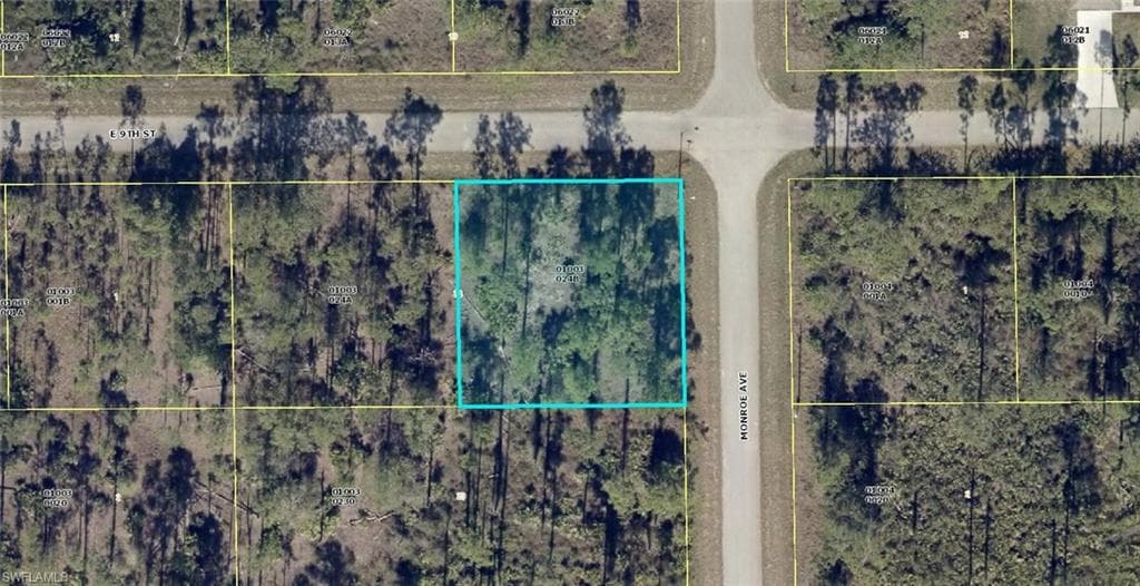 3706 E 9th ST LEHIGH ACRES, FL 33972