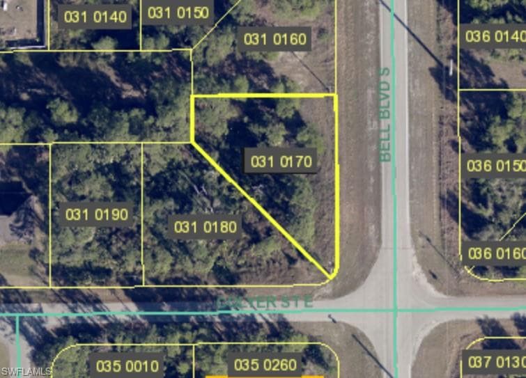 792 Bell BLVD S LEHIGH ACRES, FL 33974