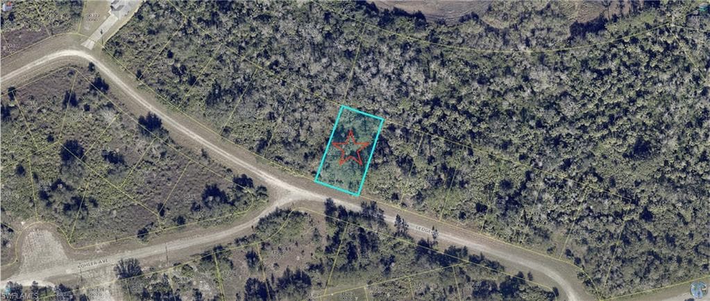 698 Ledge ST LEHIGH ACRES, FL 33972