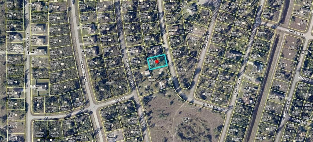 528 Potter AVE S LEHIGH ACRES, FL 33974