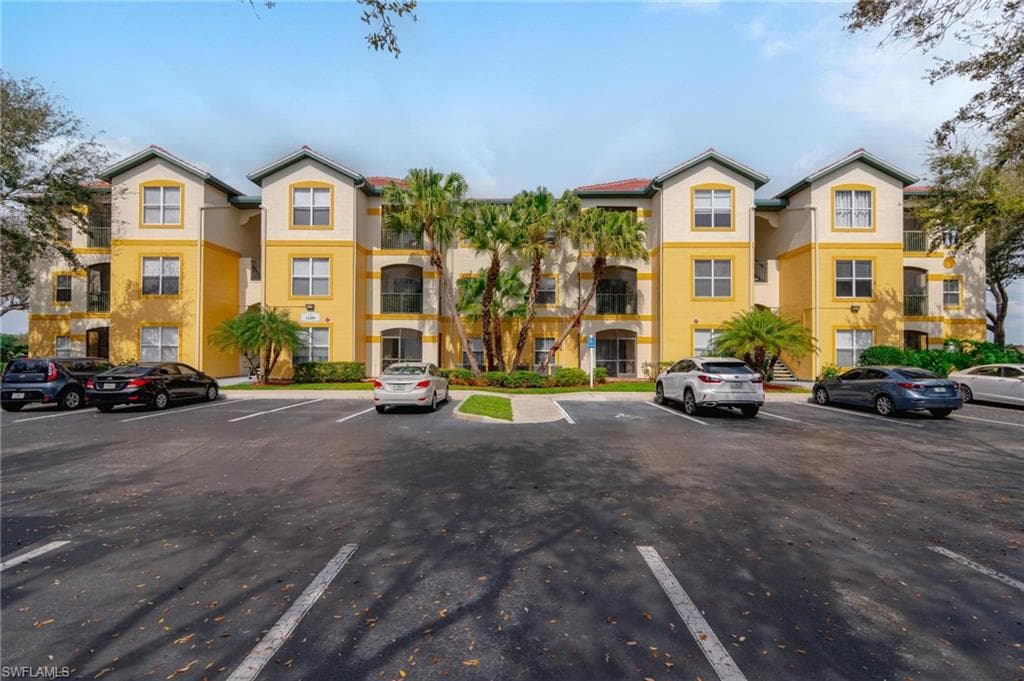 11490 Villa Grand 221 FORT MYERS, FL 33913