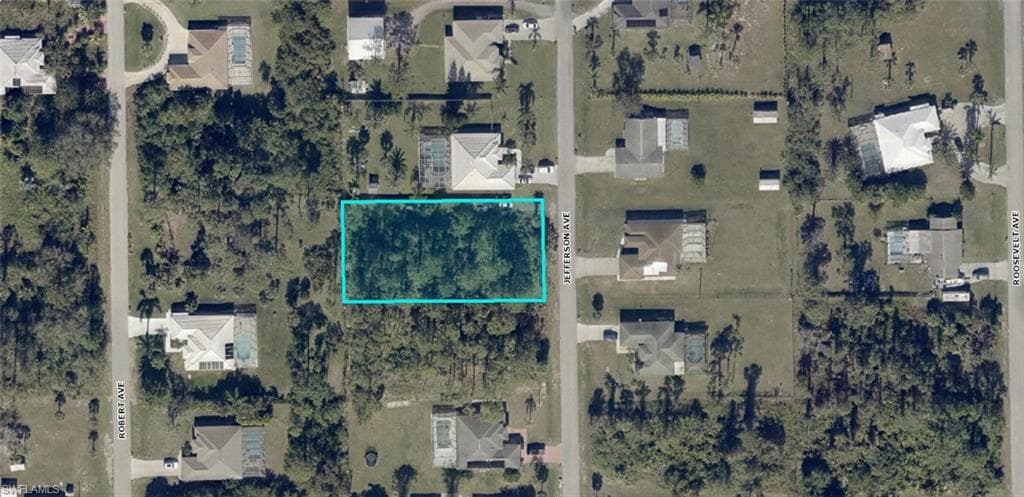 815 Jefferson AVE LEHIGH ACRES, FL 33936