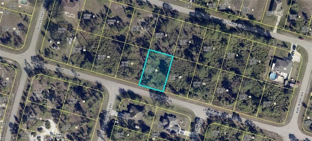 1239 Songbird ST FORT MYERS, FL 33913
