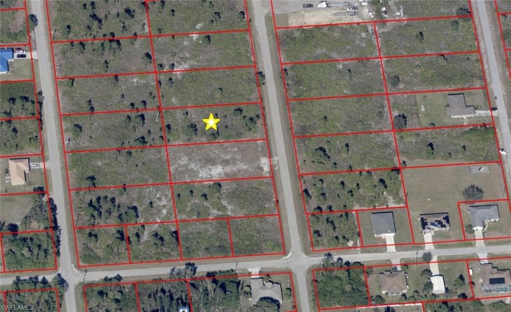 307 Louis AVE LEHIGH ACRES, FL 33936