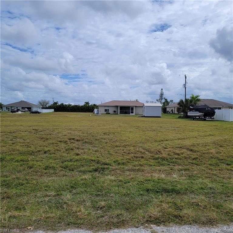 2023 NE 9th PL CAPE CORAL, FL 33909