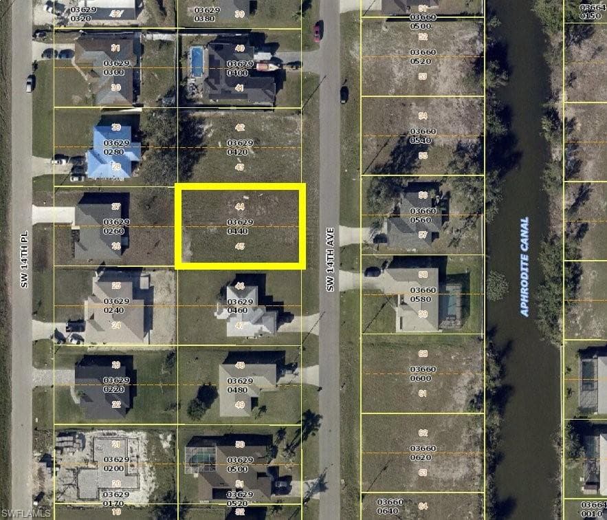 216 SW 14th AVE CAPE CORAL, FL 33991
