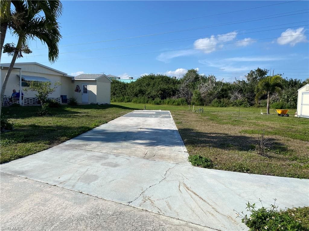 11370 Bayside BLVD FORT MYERS BEACH, FL 33931